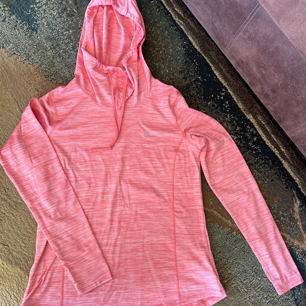 Columbia Women's Pink Hooded Sweatshirt
